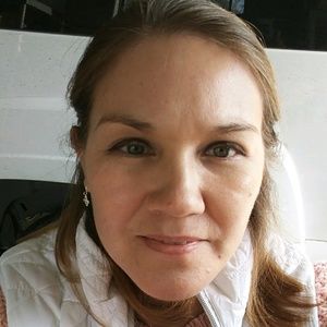 Meet your Posher, Ana